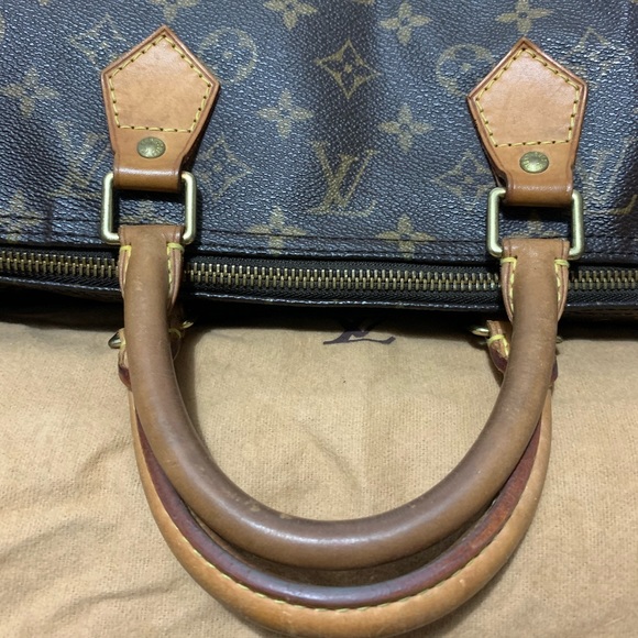 πS O L D π*** SPEEDY 40 *** - Picture 10 of 16